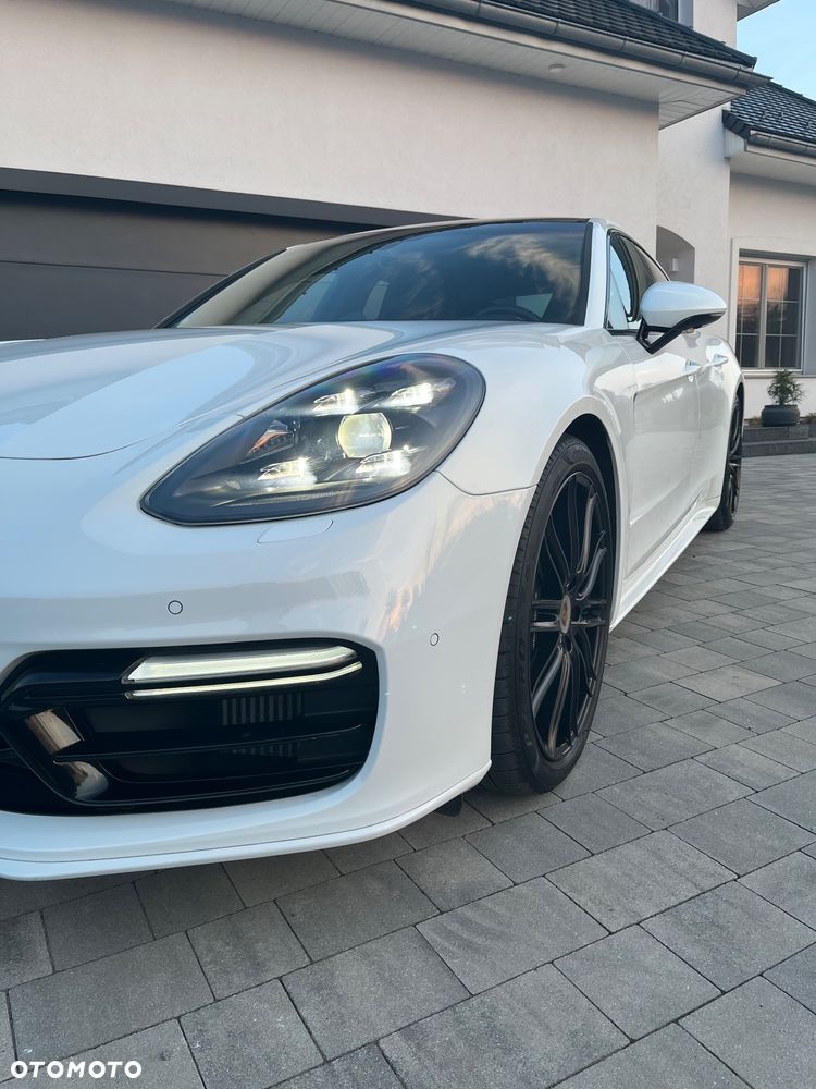 Porsche Panamera 4 - 18