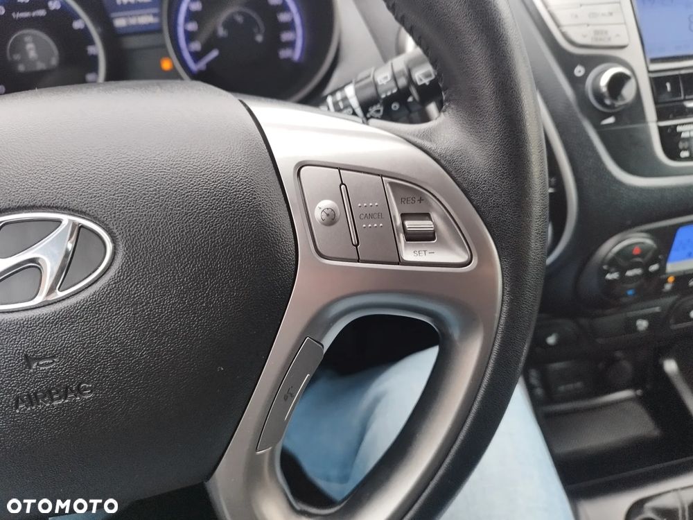 Hyundai ix35 2.0 2WD Style - 35