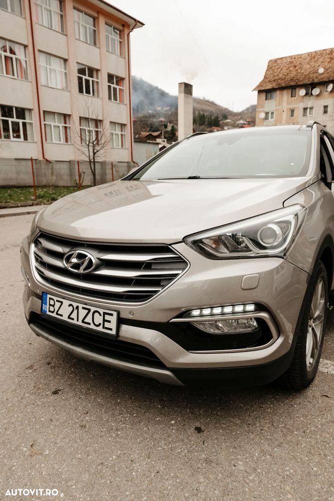 Hyundai Santa Fe - 2