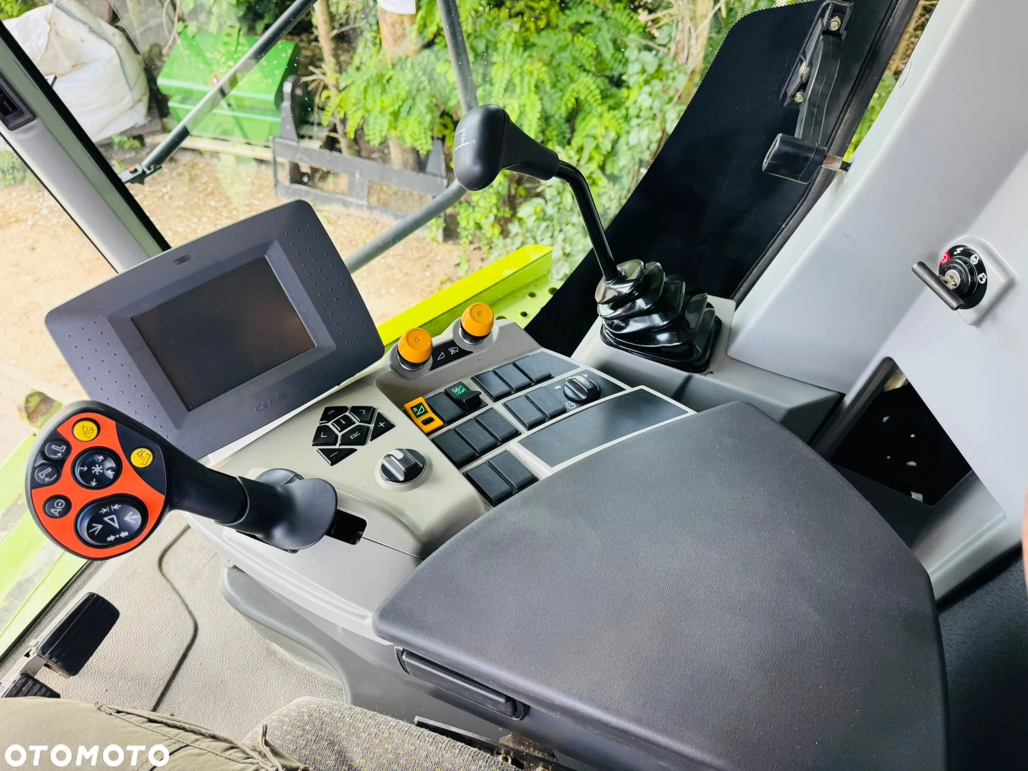 Claas Tucano 450 APS - 3