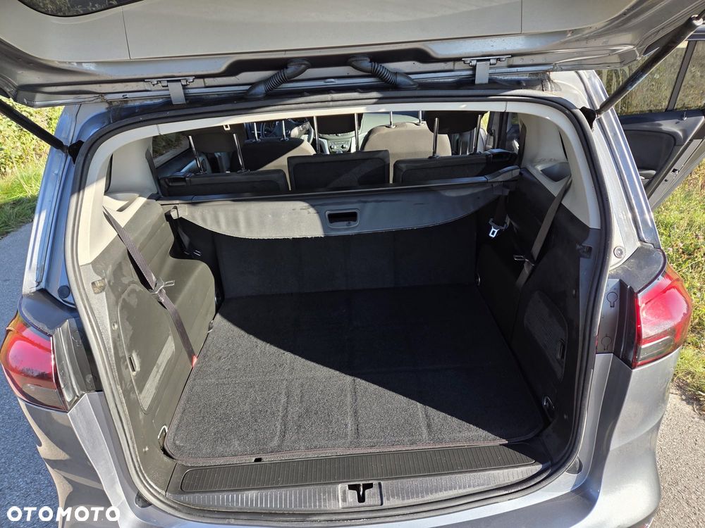 Opel Zafira - 8