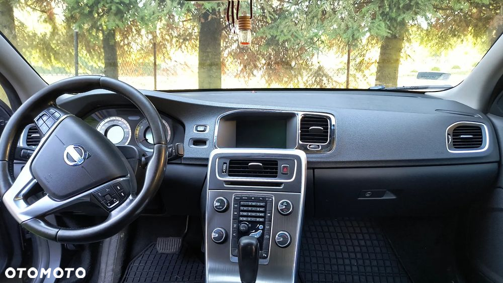 Volvo S60 2.0T Powershift Kinetic - 11