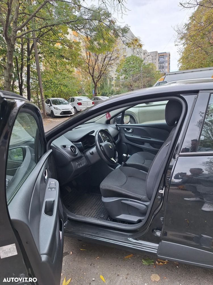 Renault Clio - 10