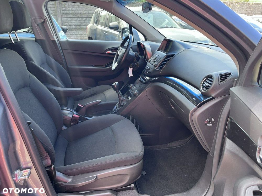 Chevrolet Orlando - 16