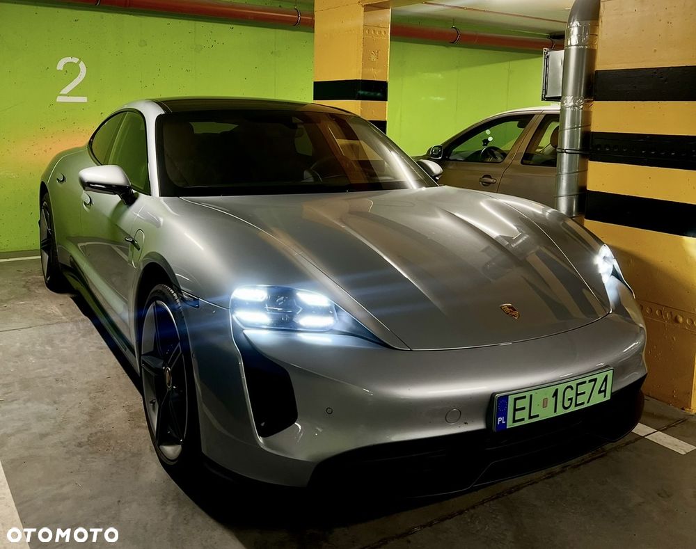 Porsche Taycan 4S Performance Plus - 2
