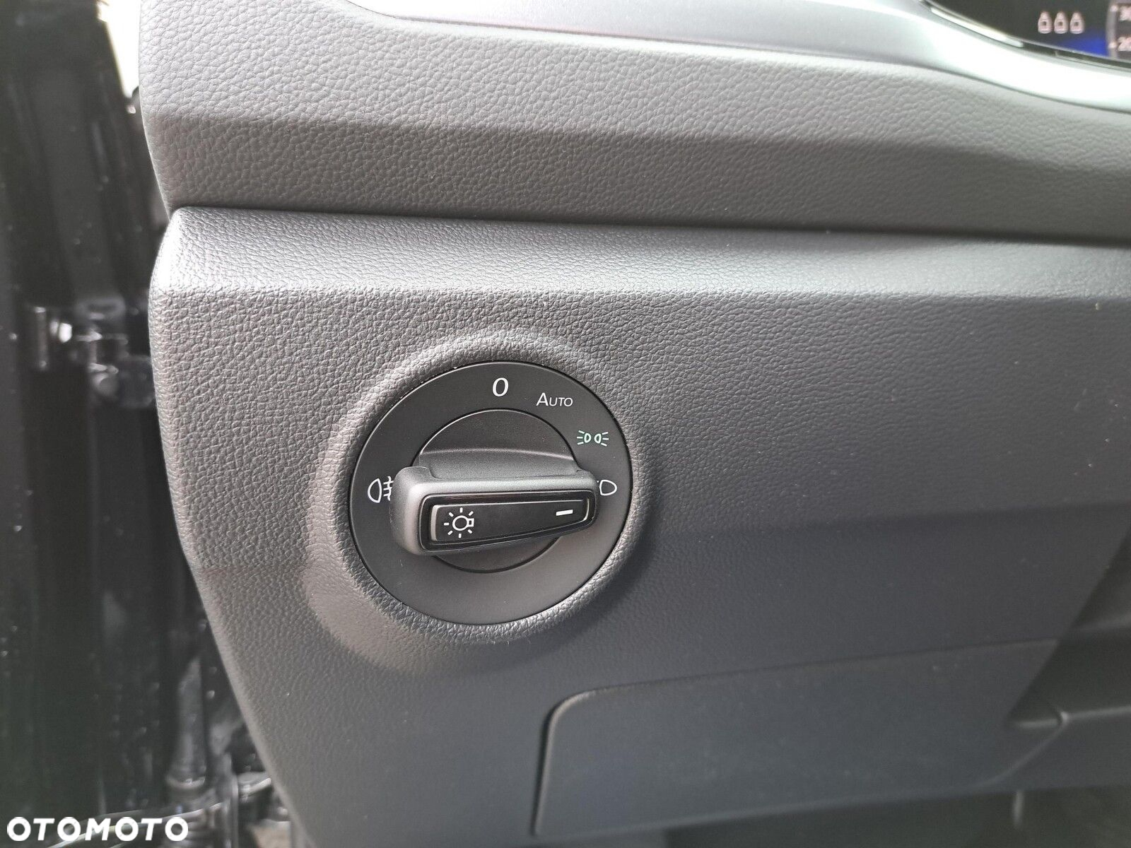 Volkswagen T-Roc 1.5 TSI Life Plus DSG - 22