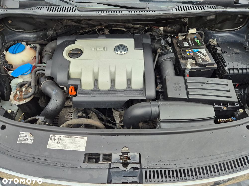 Volkswagen Touran 1.9 TDI DPF Blue Motion Trendline - 10