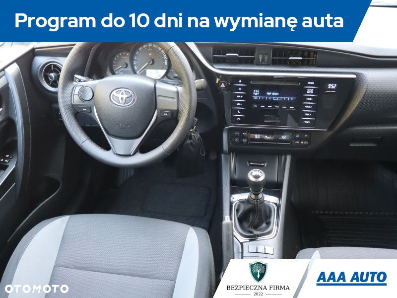 Toyota Auris - 8