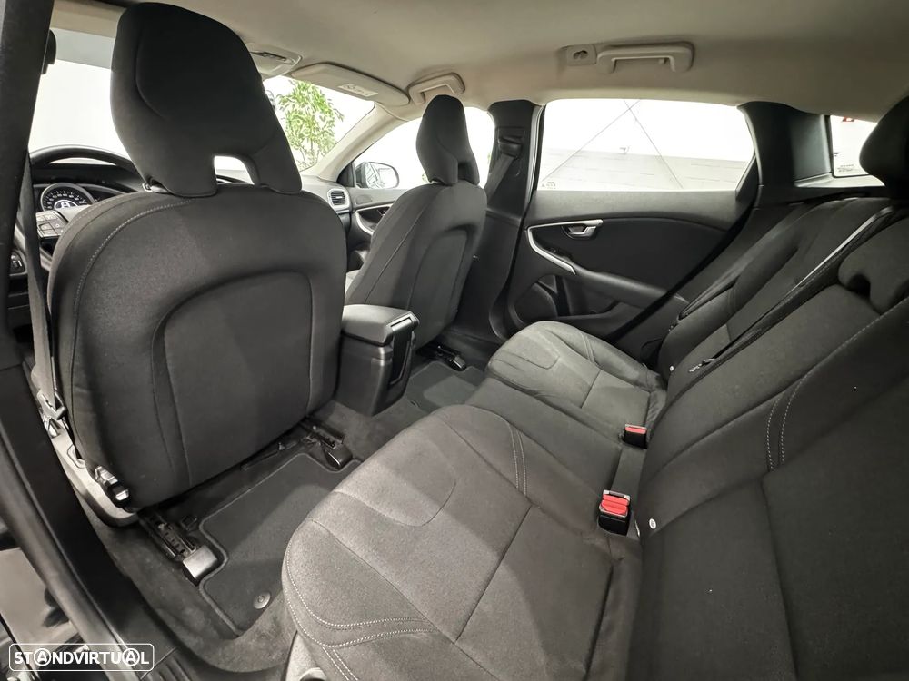 Volvo V40 2.0 D2 Kinetic Eco - 31
