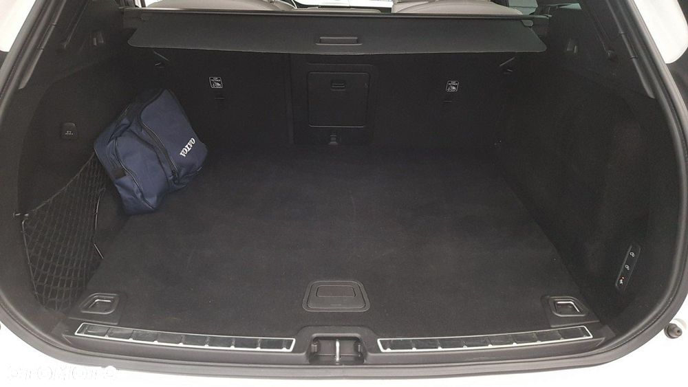 Volvo XC 60 - 22
