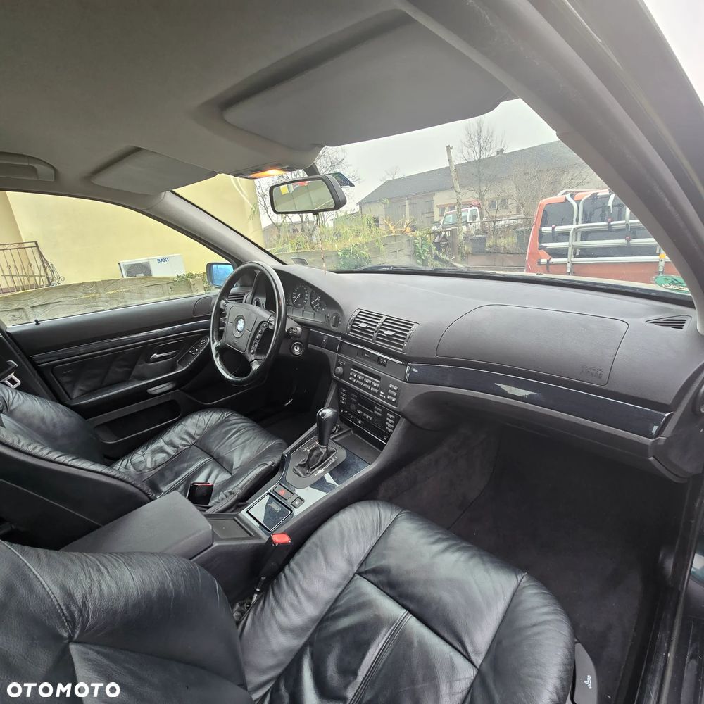 BMW Seria 5 - 12