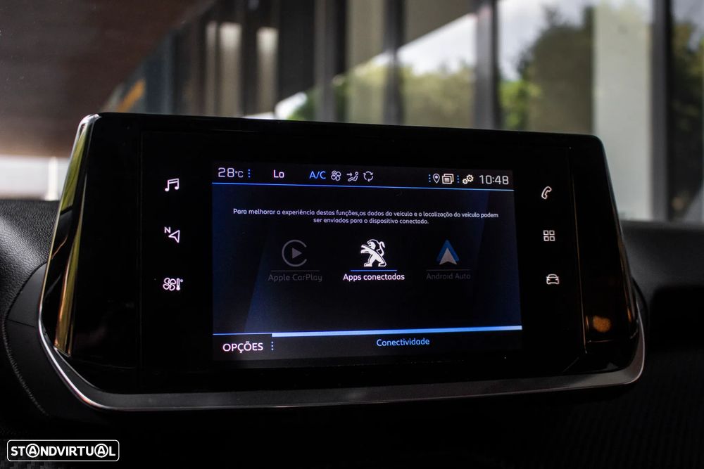 Peugeot 2008 1.5 BlueHDi Allure EAT8 - 36
