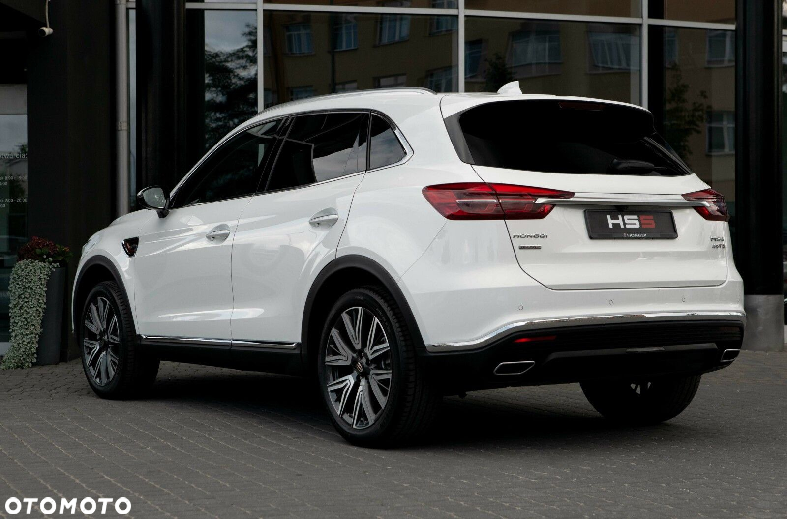 Hongqi HS5 - 6