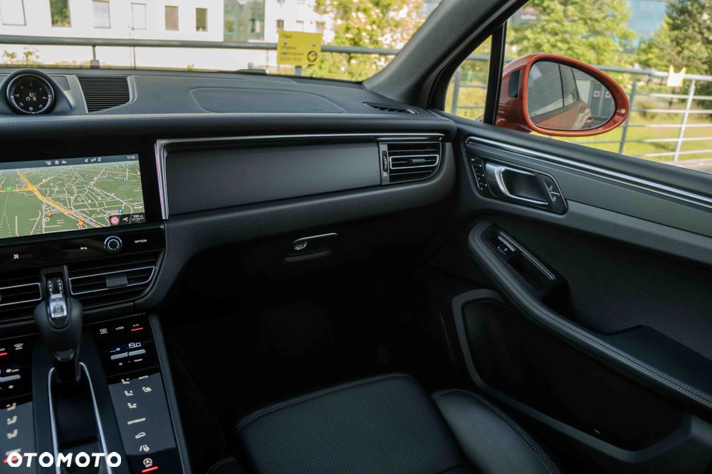 Porsche Macan Standard - 21