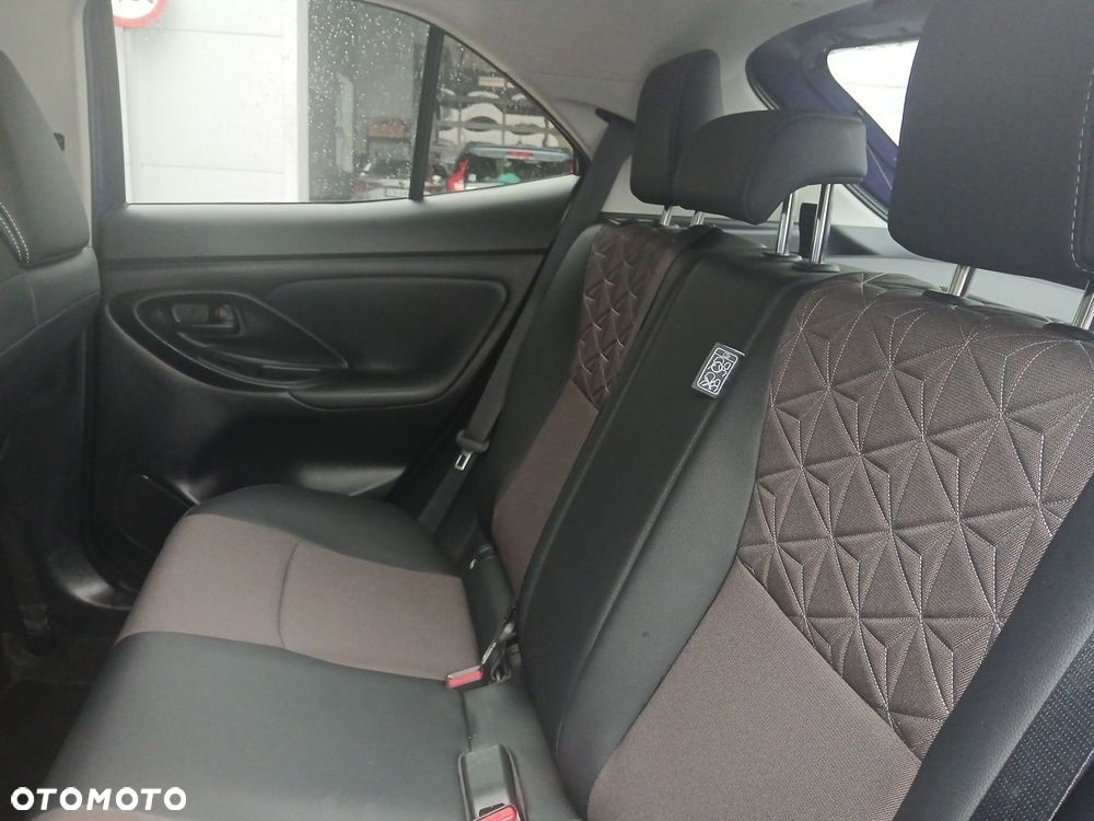 Toyota Yaris Cross Hybrid 1.5 Executive AWD - 14