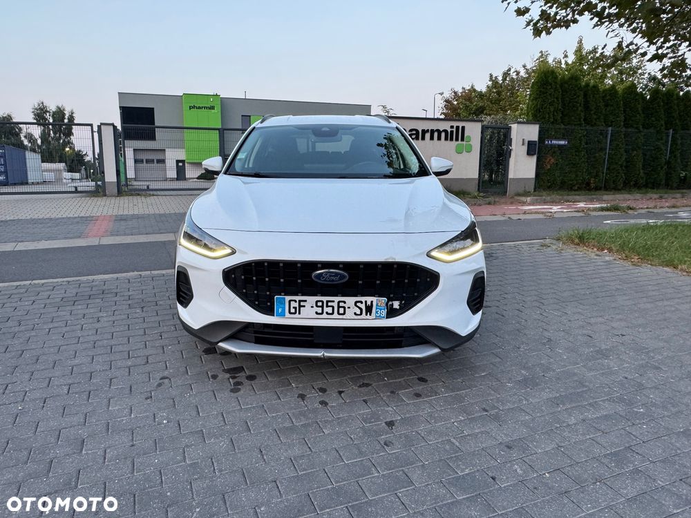 Ford Focus Turnier 1.5 EcoBlue Start-Stopp-System ACTIVE X - 2