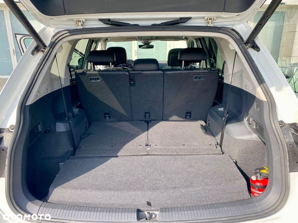 Volkswagen Tiguan - 35