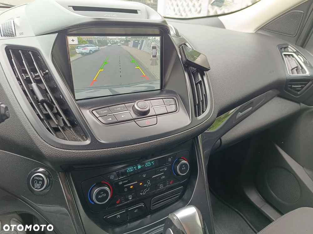 Ford Kuga 2.0 TDCi AWD Titanium - 29