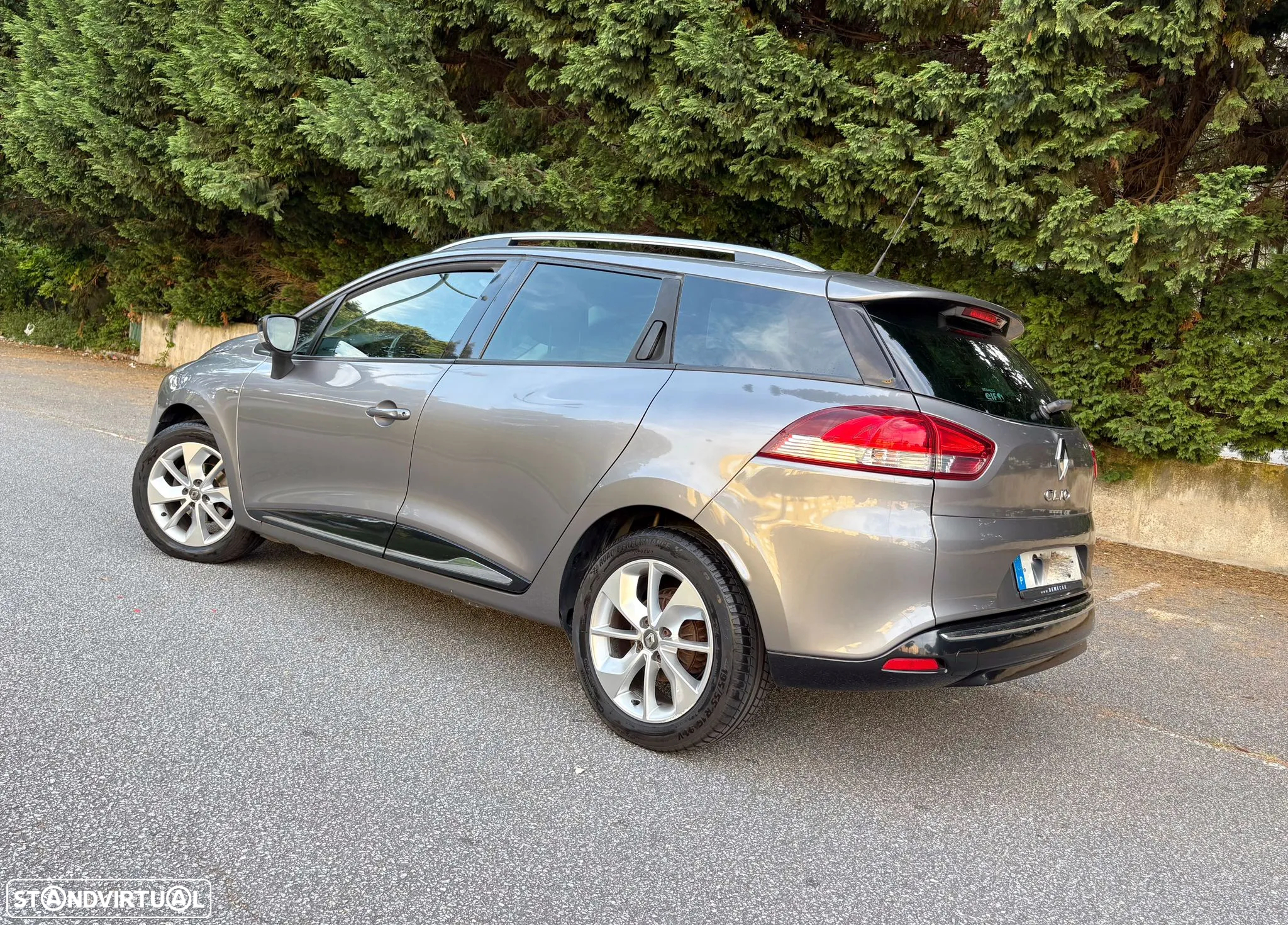 Renault Clio Sport Tourer 0.9 TCe Limited - 21