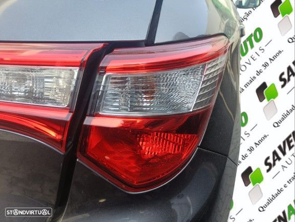 Farolim Ilharga Dto Toyota Yaris (_P13_) - 1