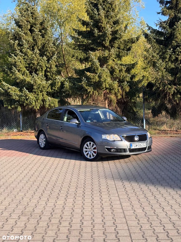Volkswagen Passat 2.0 TDI Comfortline - 1