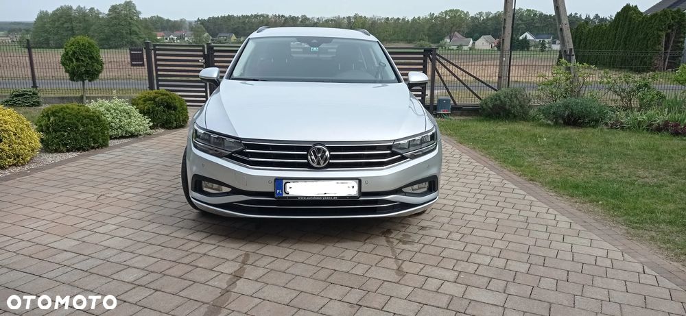 Volkswagen Passat Variant 2.0 TDI SCR DSG Business - 3