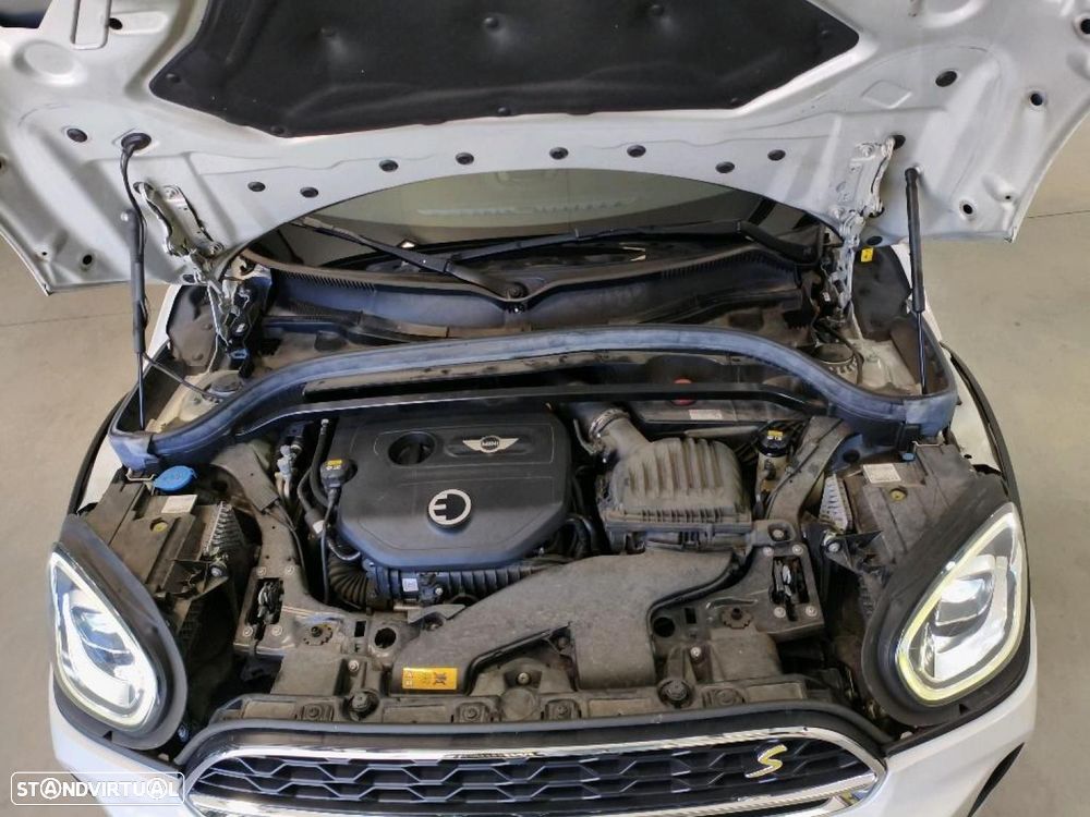 MINI Countryman Cooper SE ALL4 Auto - 11