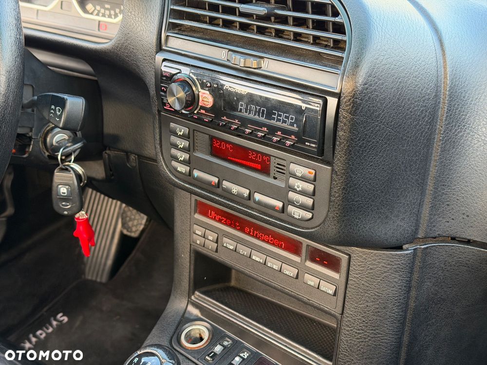 BMW Seria 3 320i - 18