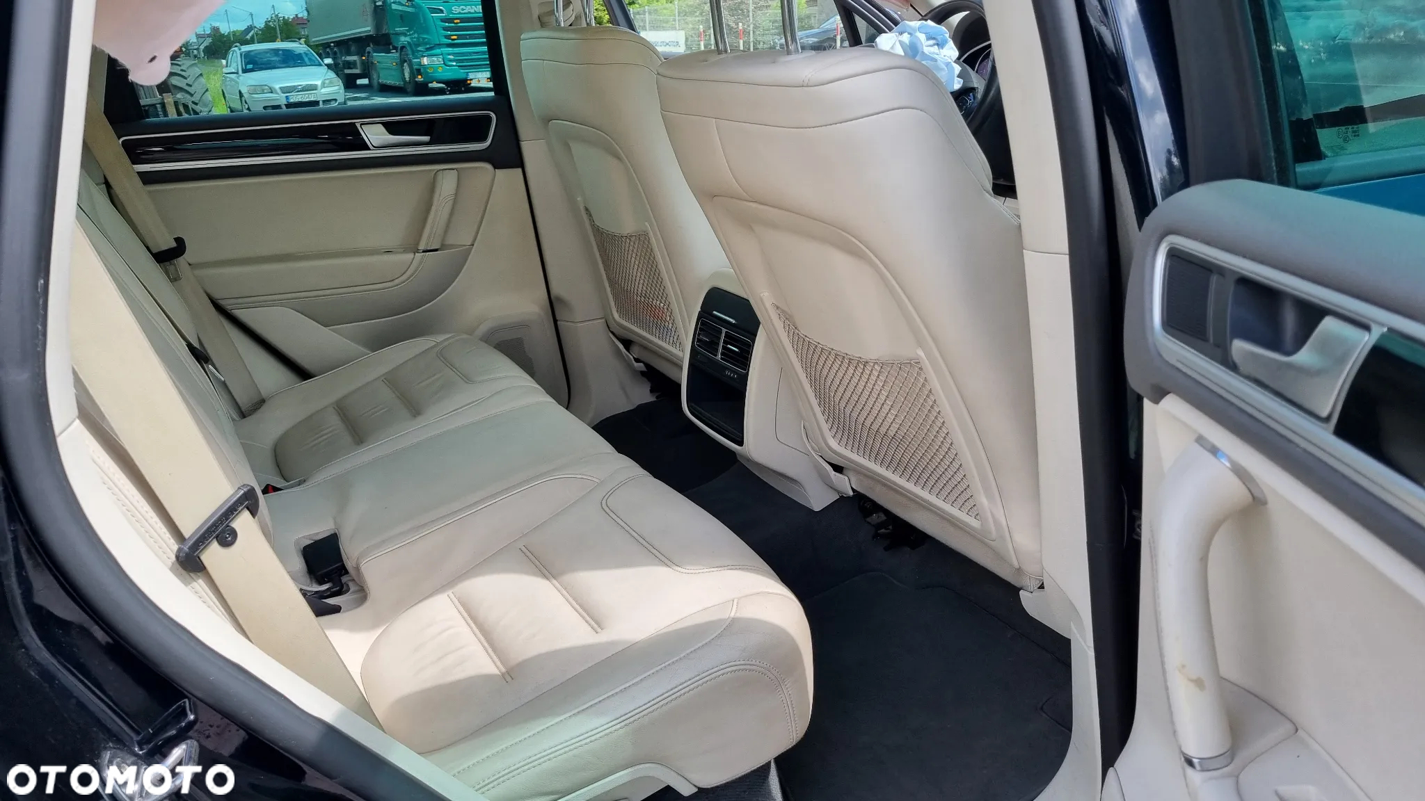 Volkswagen Touareg 3.0 V6 TDI BMT Business Line - 29