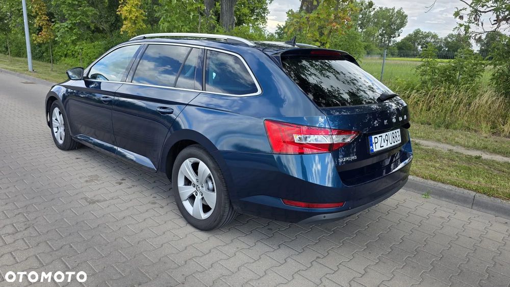 Skoda Superb 2022 photo 5