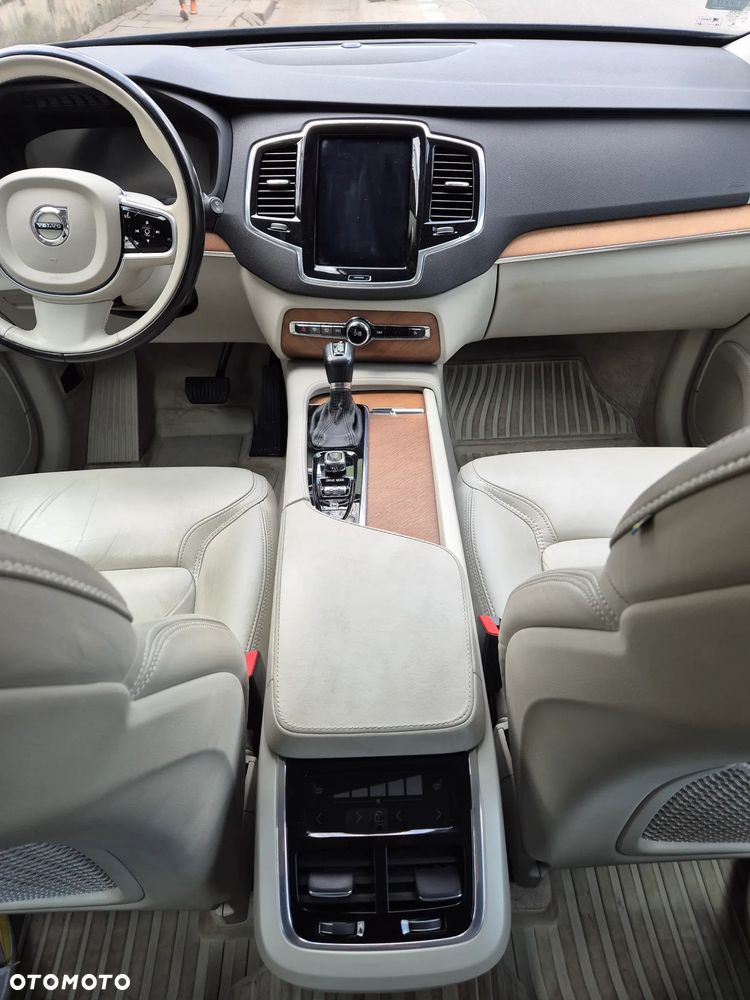 Volvo XC 90 D5 AWD Inscription 7os - 14