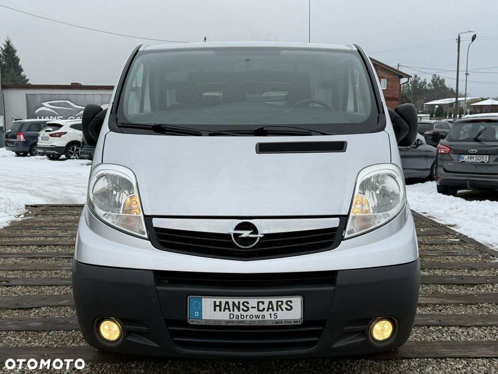 Opel Vivaro - 11