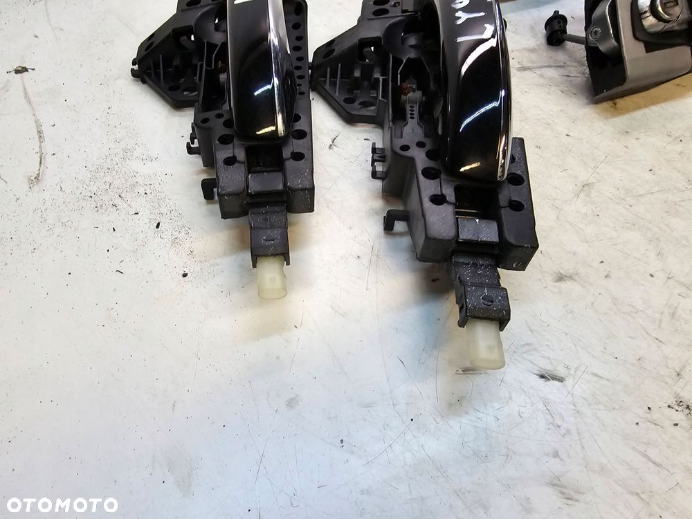 KLAMKI KLAMKA AUDI A6 A7 4H1837885 LY9T LED KEYLESS KOMPLET - 5
