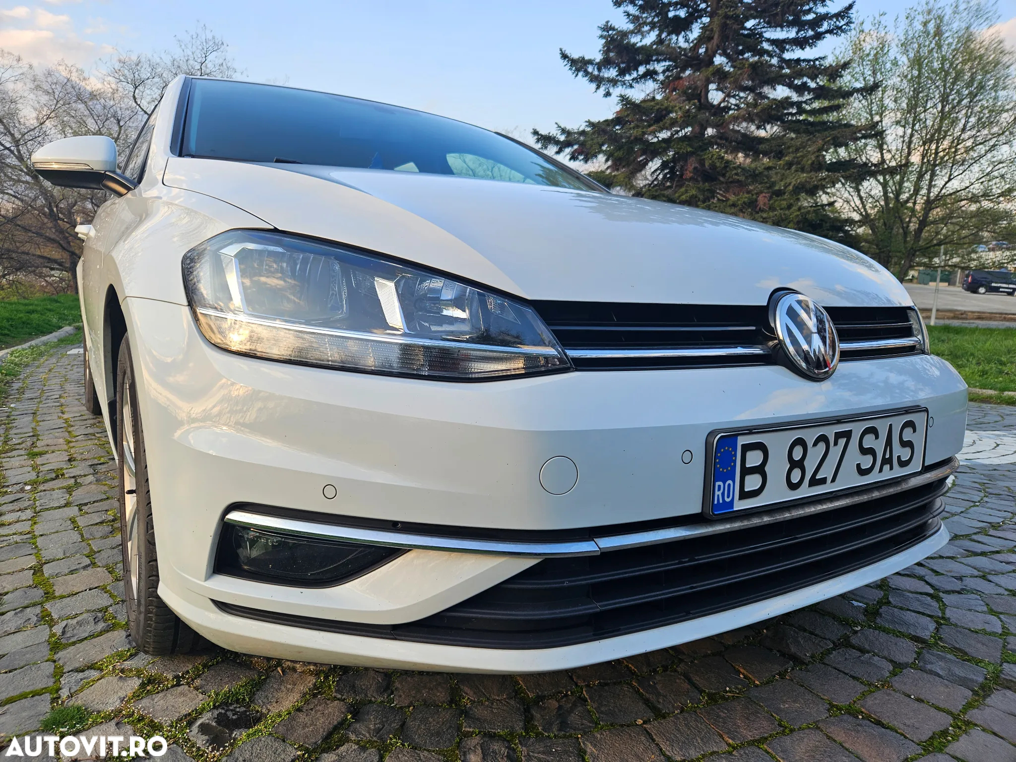 Volkswagen Golf 1.0 TSI Comfortline - 2