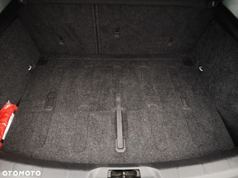 Volvo V40 D3 - 21