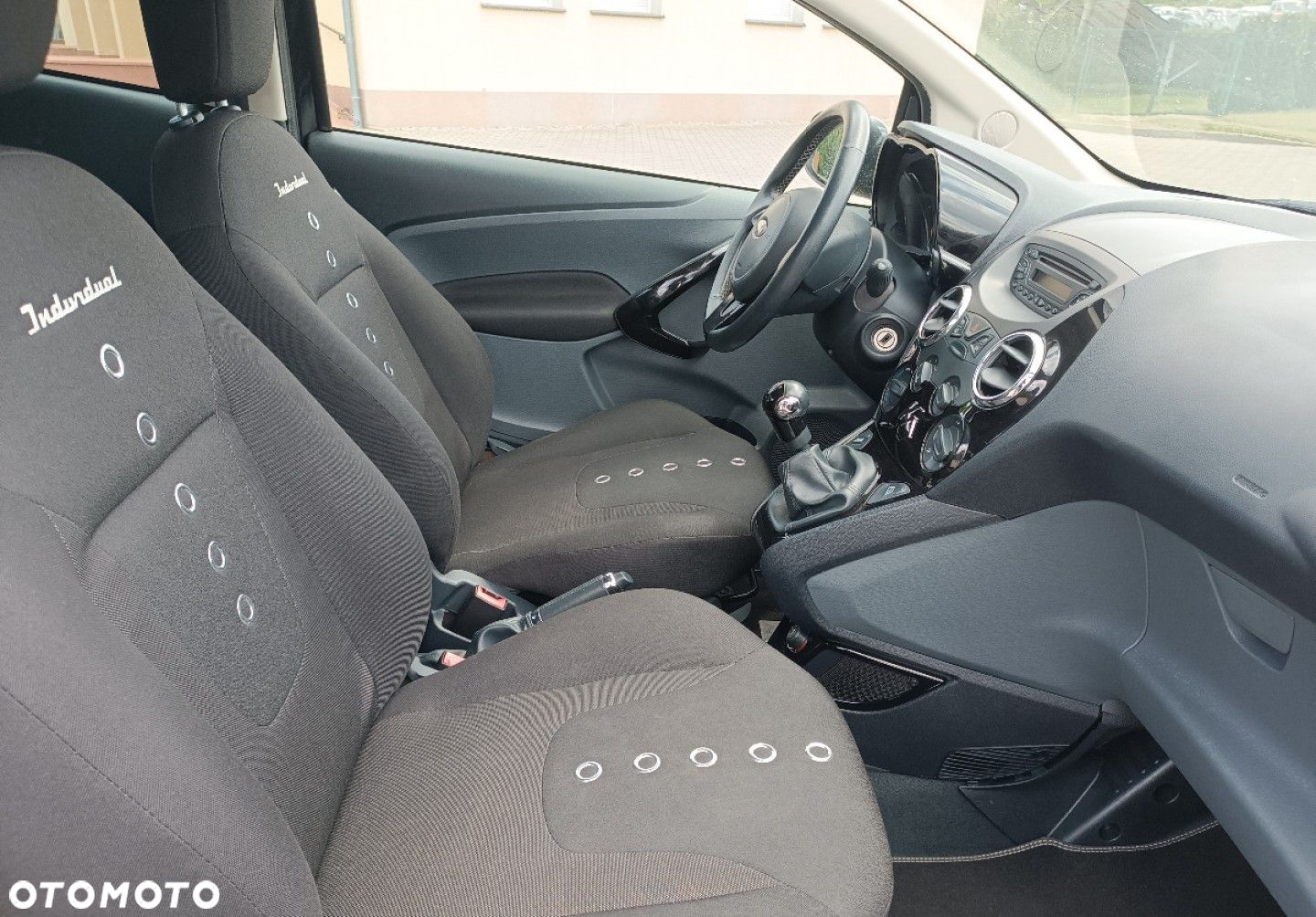 Ford KA - 13