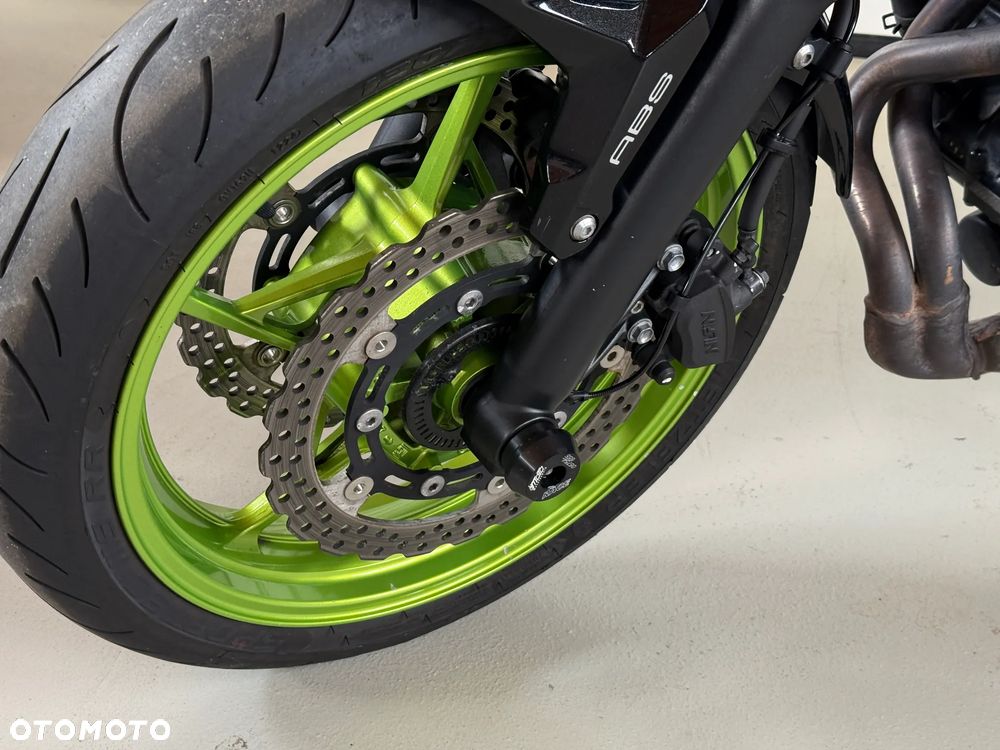 Kawasaki Z 650 - 25