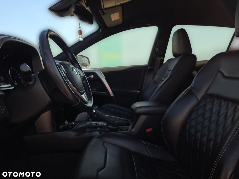 Toyota RAV4 Hybrid Prestige 4x4 - 14