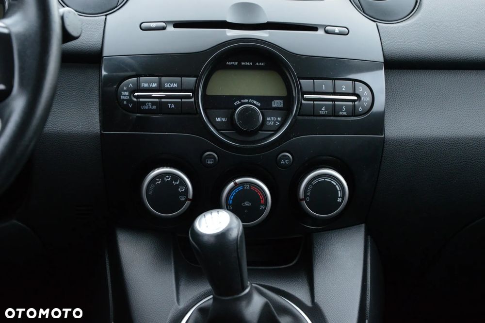 Mazda 2 1.3 Exclusive + - 31