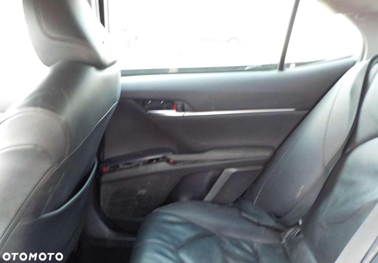 Toyota Camry - 20
