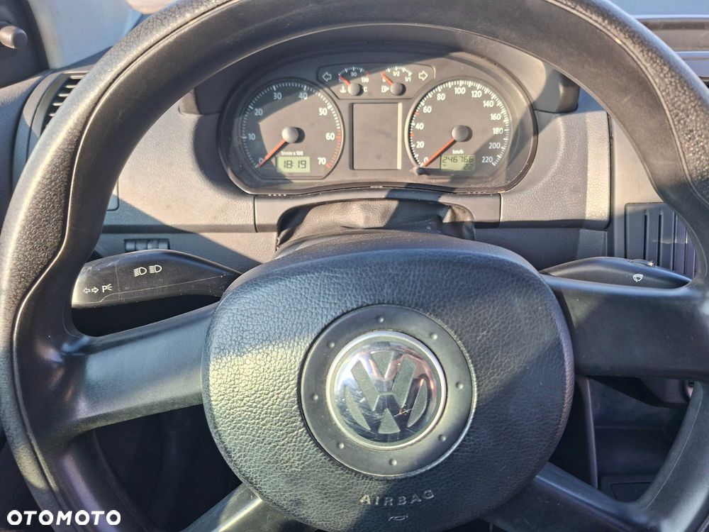 Volkswagen Polo - 7