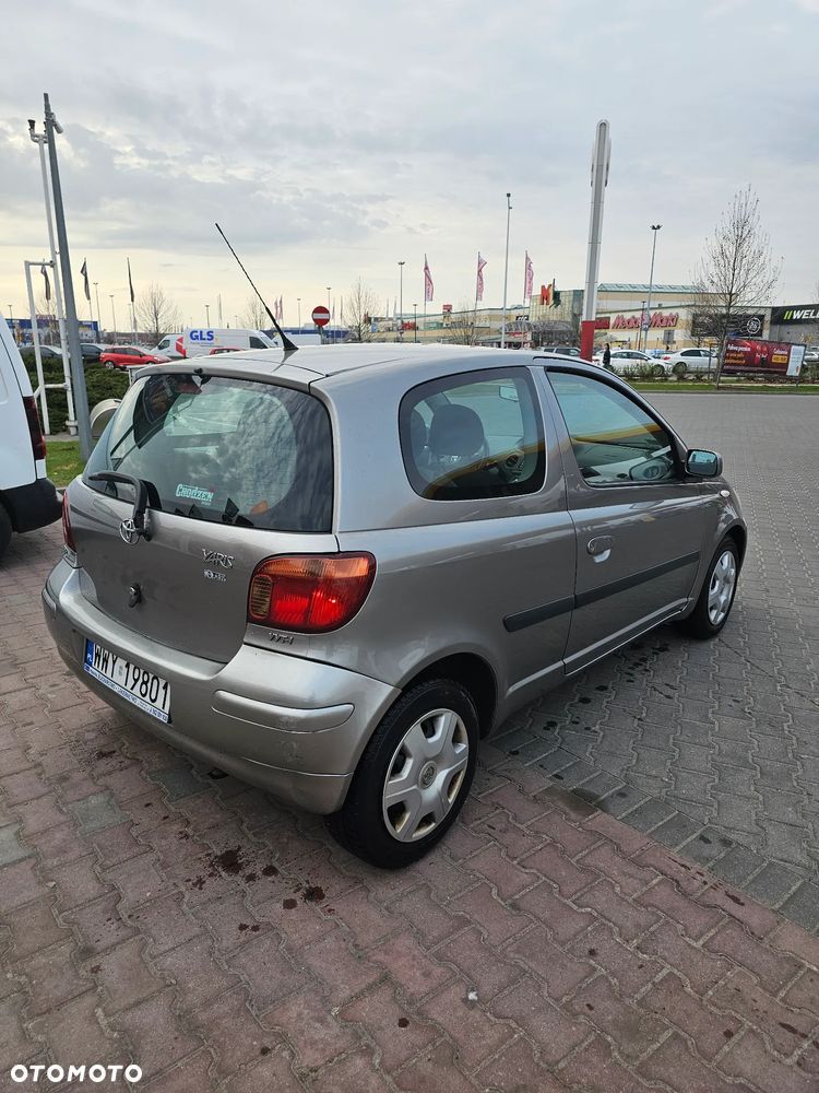 Toyota Yaris 1.3 Sol - 3