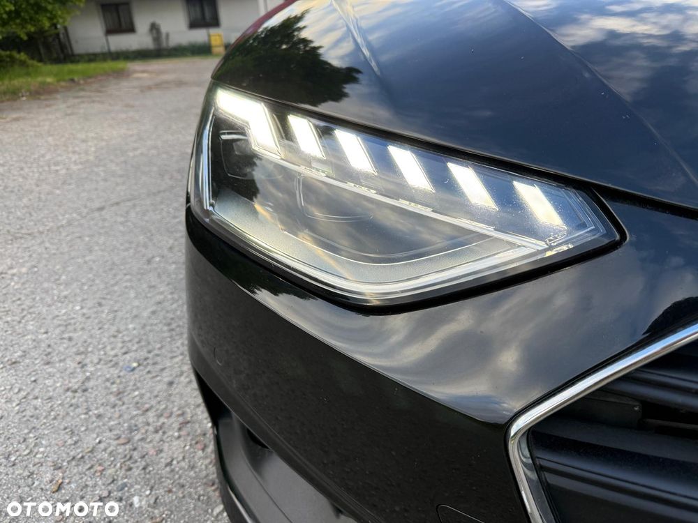 Audi A4 Avant 40 TDI S tronic quattro design - 19