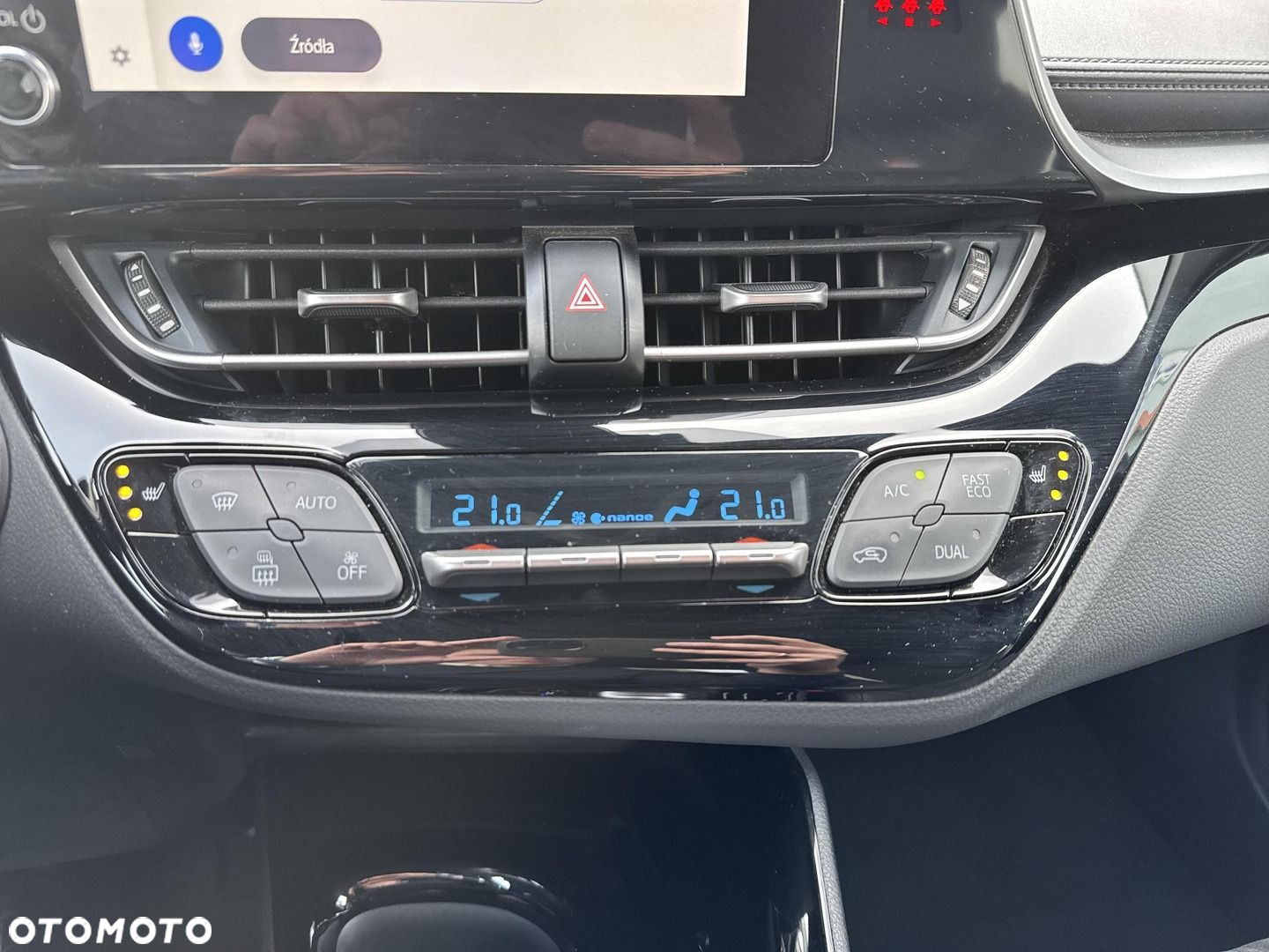Toyota C-HR - 21