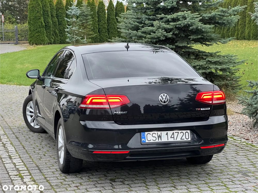 Volkswagen Passat 1.6 TDI SCR DSG - 9