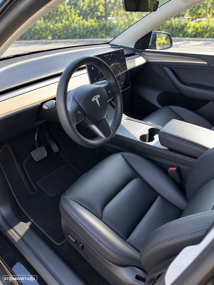 Tesla Model Y RWD - 6