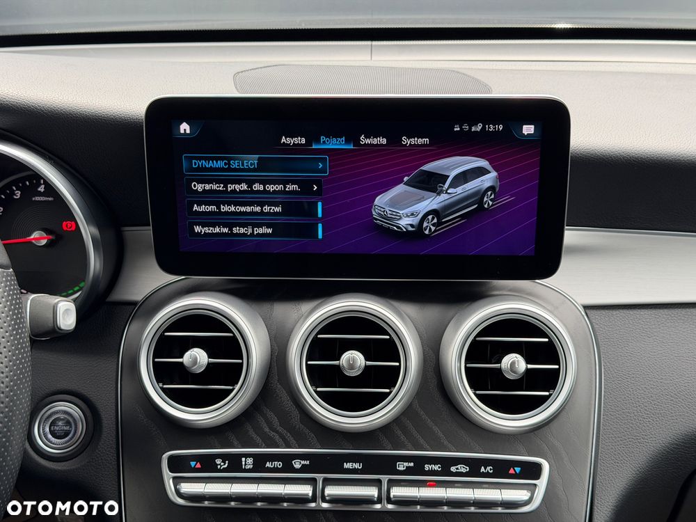 Mercedes-Benz GLC 200 4Matic 9G-TRONIC AMG Line - 12