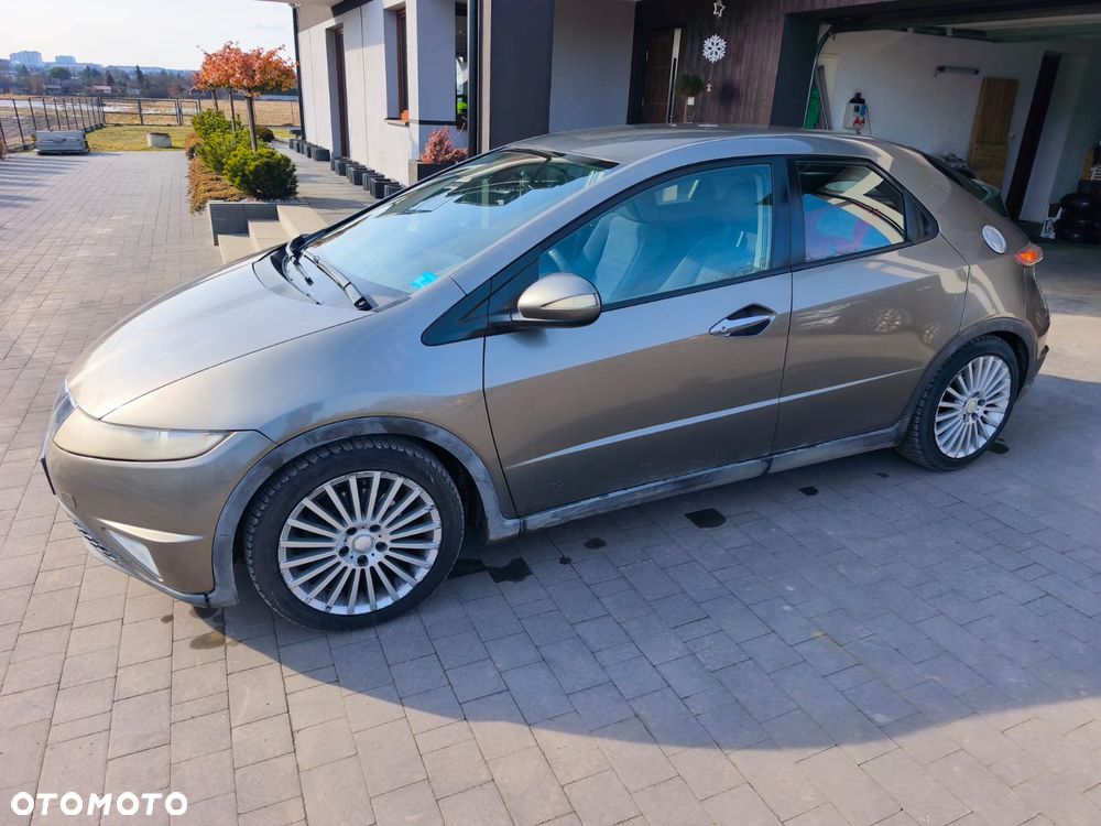 Honda Civic 1.8 Comfort - 4