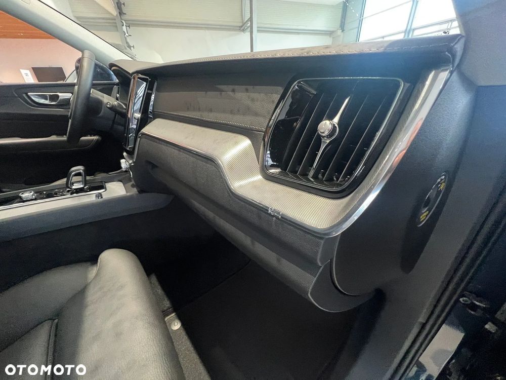 Volvo XC 60 B5 D AWD Geartronic Inscription - 21
