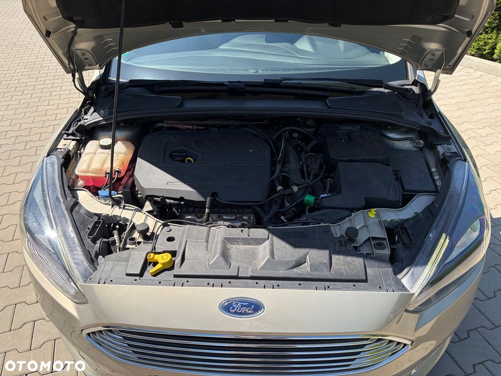 Ford Focus - 37